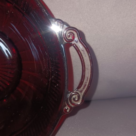 Vintage Handled Ruby Red Coronation Berry Bowl - Picture 4 of 5